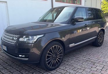 Land Rover Range 4.4 SDV8 Vogue LWB