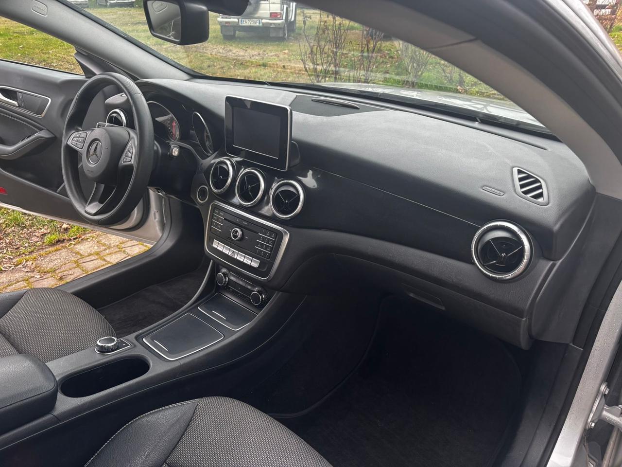 Mercedes-benz CLA 200 d Automatic Sport BELLISSIMA PERMUTABILE