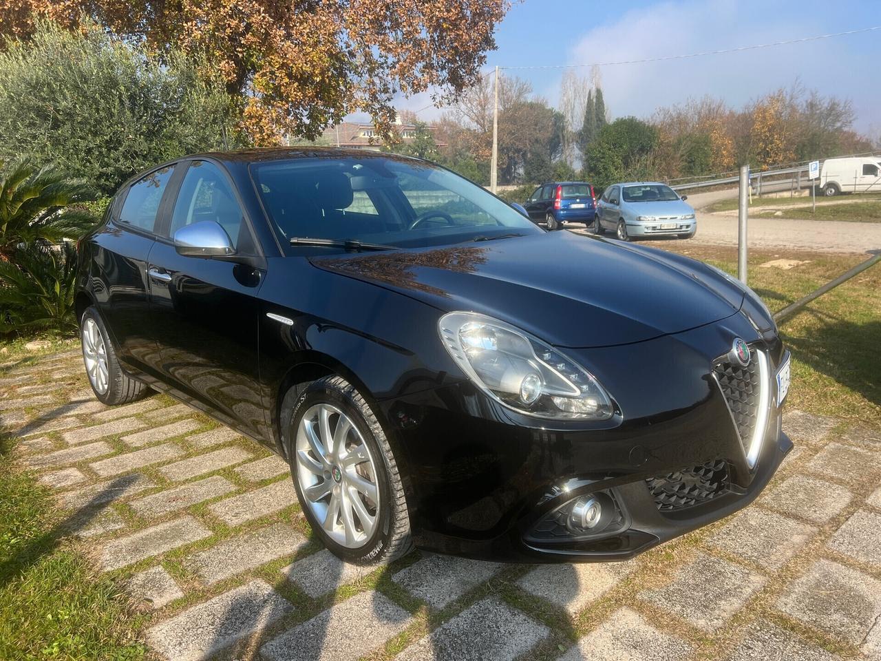 Alfa Giulietta 1.6JTDm 120CV Super-12/2017"UNIPRO"