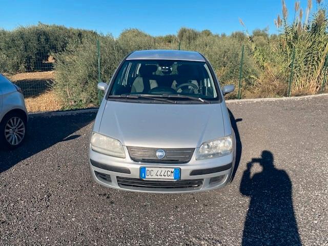 Fiat Idea 1.2 16V BlackLabel