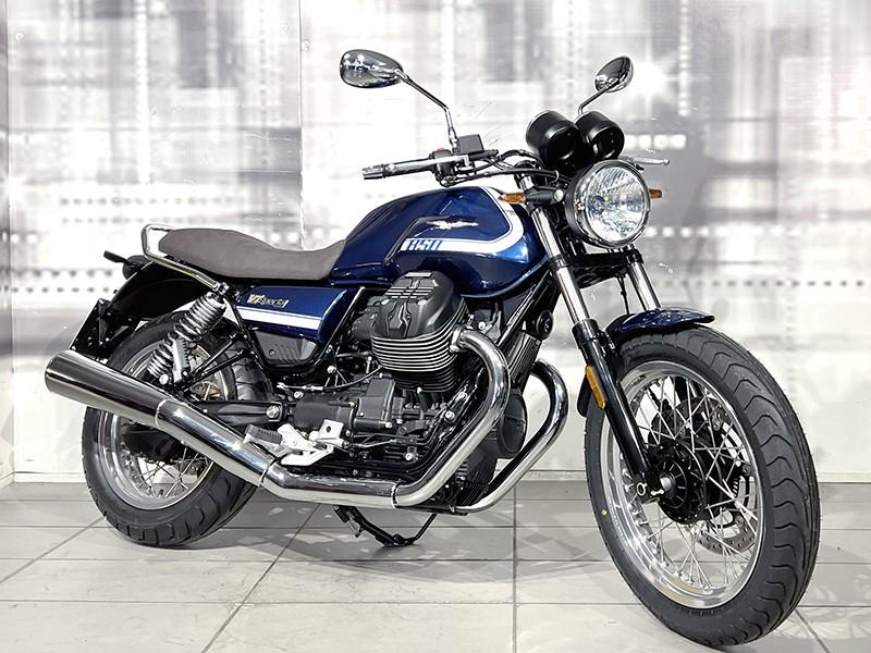 Moto Guzzi V7 Special Anniversario