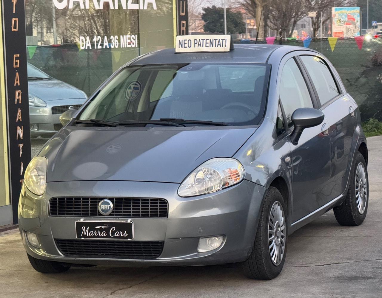 Fiat Grande Punto 1.4 5 porte- NEOPATENTATI-TAGLIANDATA