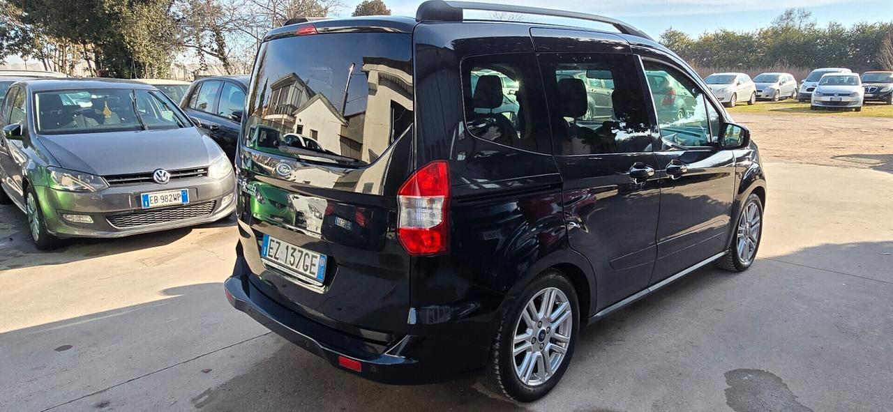 Ford Tourneo Courier 1.5 TDCI 75 CV Titanium