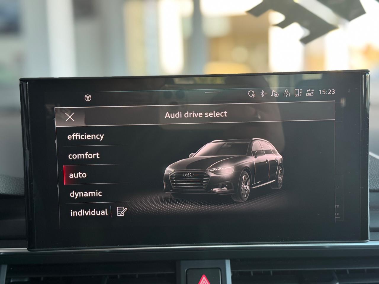 Audi A4 35 TDI/163 CV S tronic line edition