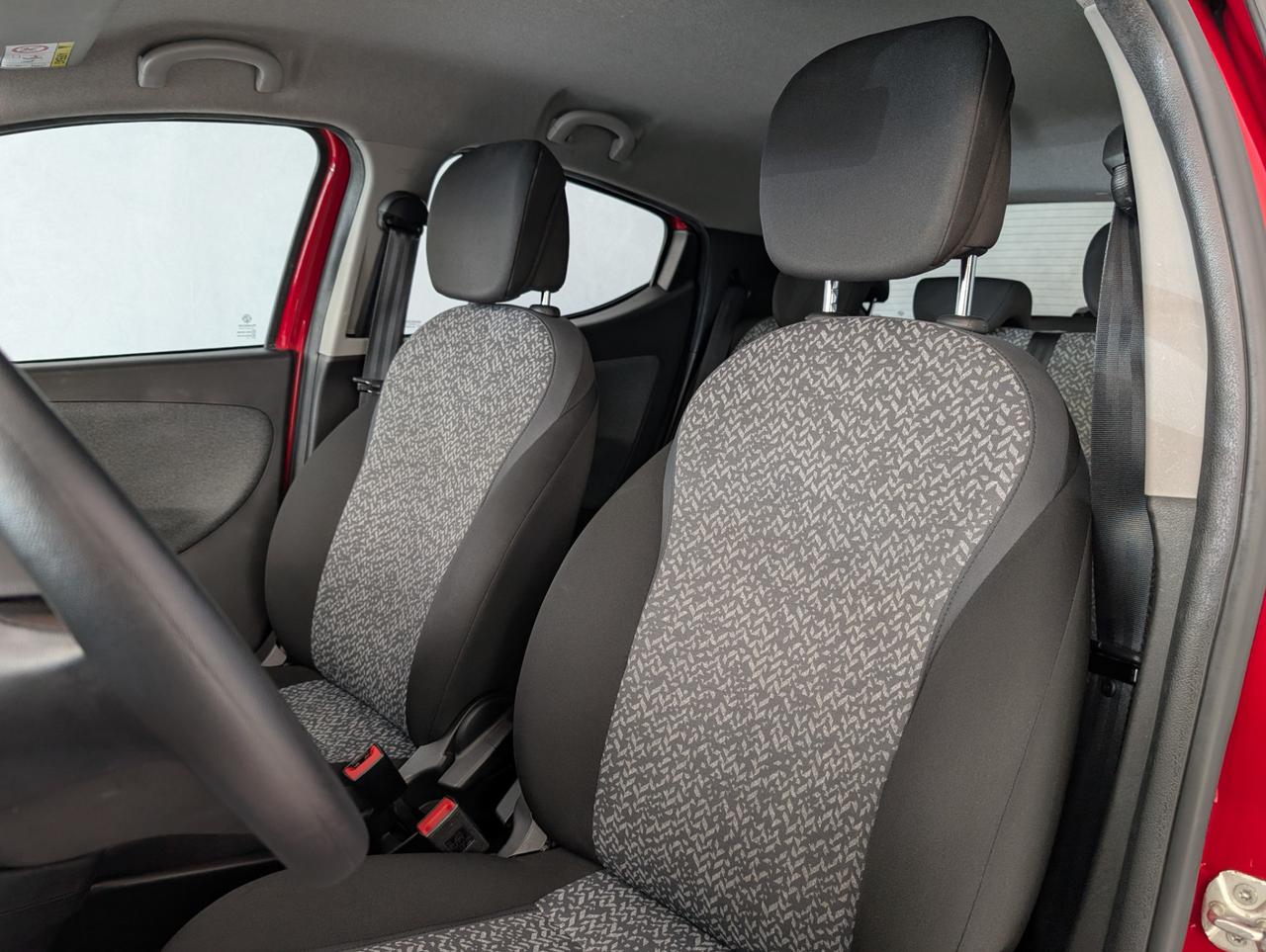 Lancia Ypsilon 1.0 Hybrid 70cv Silver