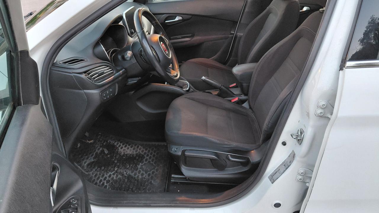 Fiat Tipo 1.4 T-Jet 120CV GPL 5 porte Easy