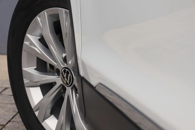 VOLKSWAGEN Tiguan 2.0 TDI SCR Life