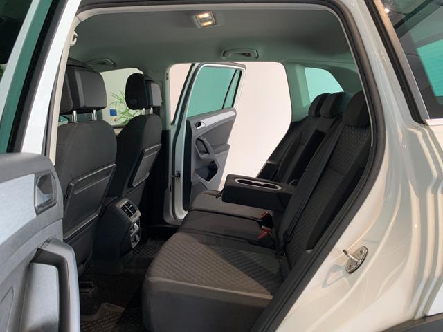 VOLKSWAGEN Tiguan 1.6 TDI SCR Sport BlueMotion Technology R-Line