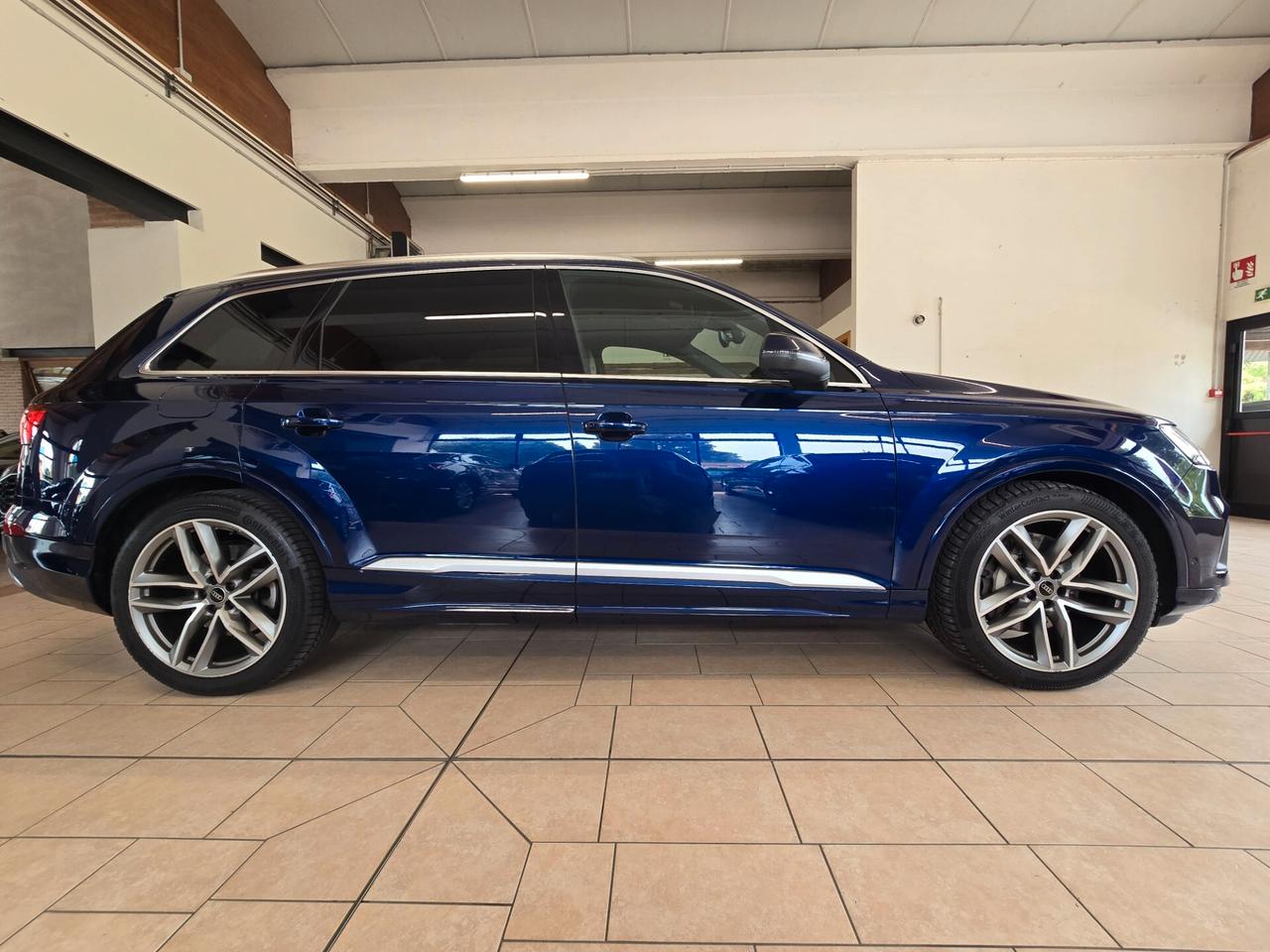 Audi Q7 50 TDI quattrO 7 POSTI 360 AMBIENT TOUR