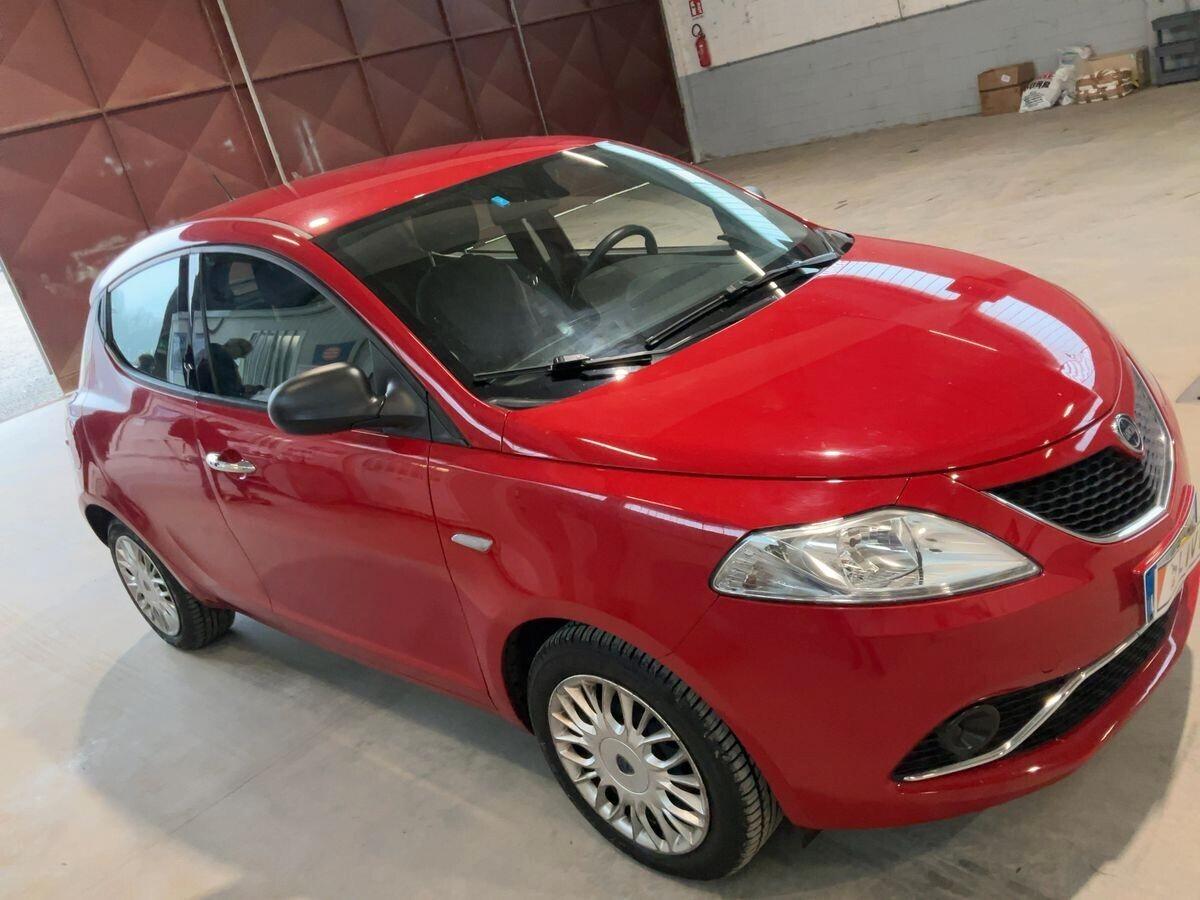 AUTO IN ARRIVO Lancia Ypsilon 1.2 69 CV 5 porte Silver