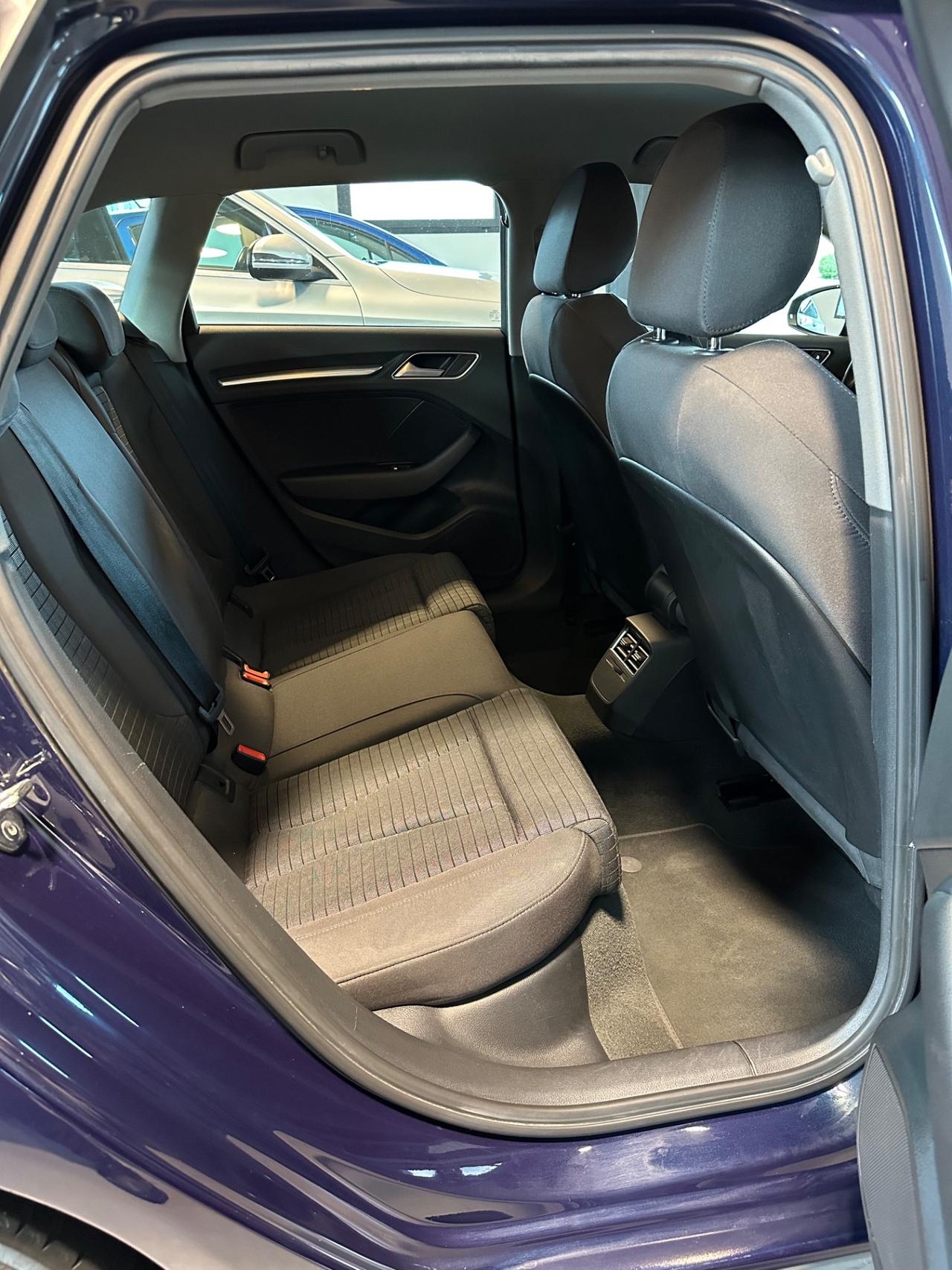 Audi A3 1.6 TDI 116 CV S tronic Sport