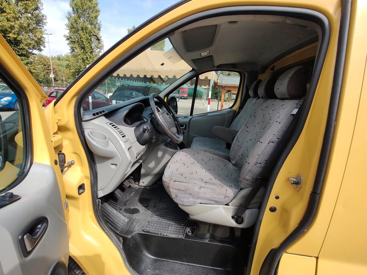 Opel Vivaro 29 2.5 CDTI PC-TA Furgone Fap OK NEOPATENTATI