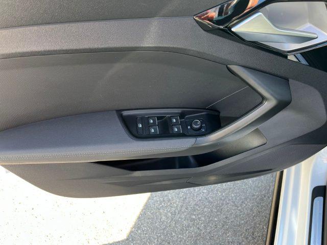 AUDI A1 SPB 30 TFSI Identity Black