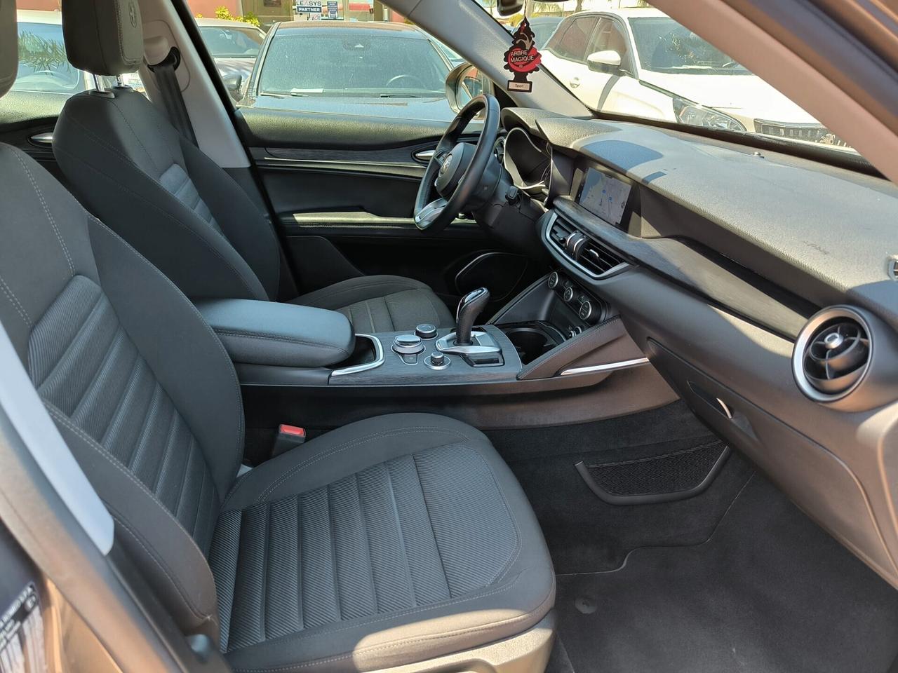 Alfa Romeo Stelvio 2.2 Turbodiesel 160 CV AT8 RWD Business
