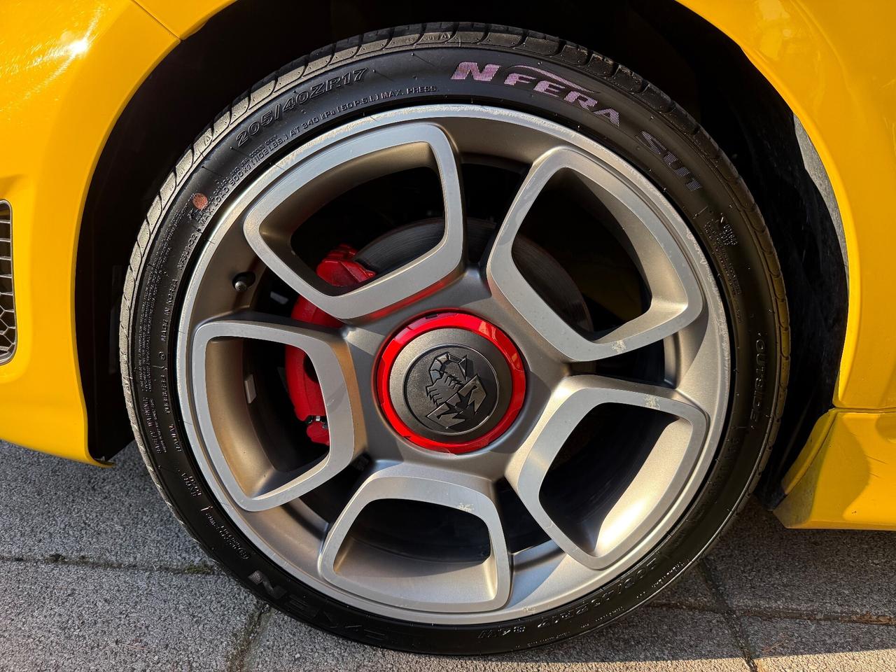 Abarth 595 -2017 1.4 Turbo T-Jet 145 CV