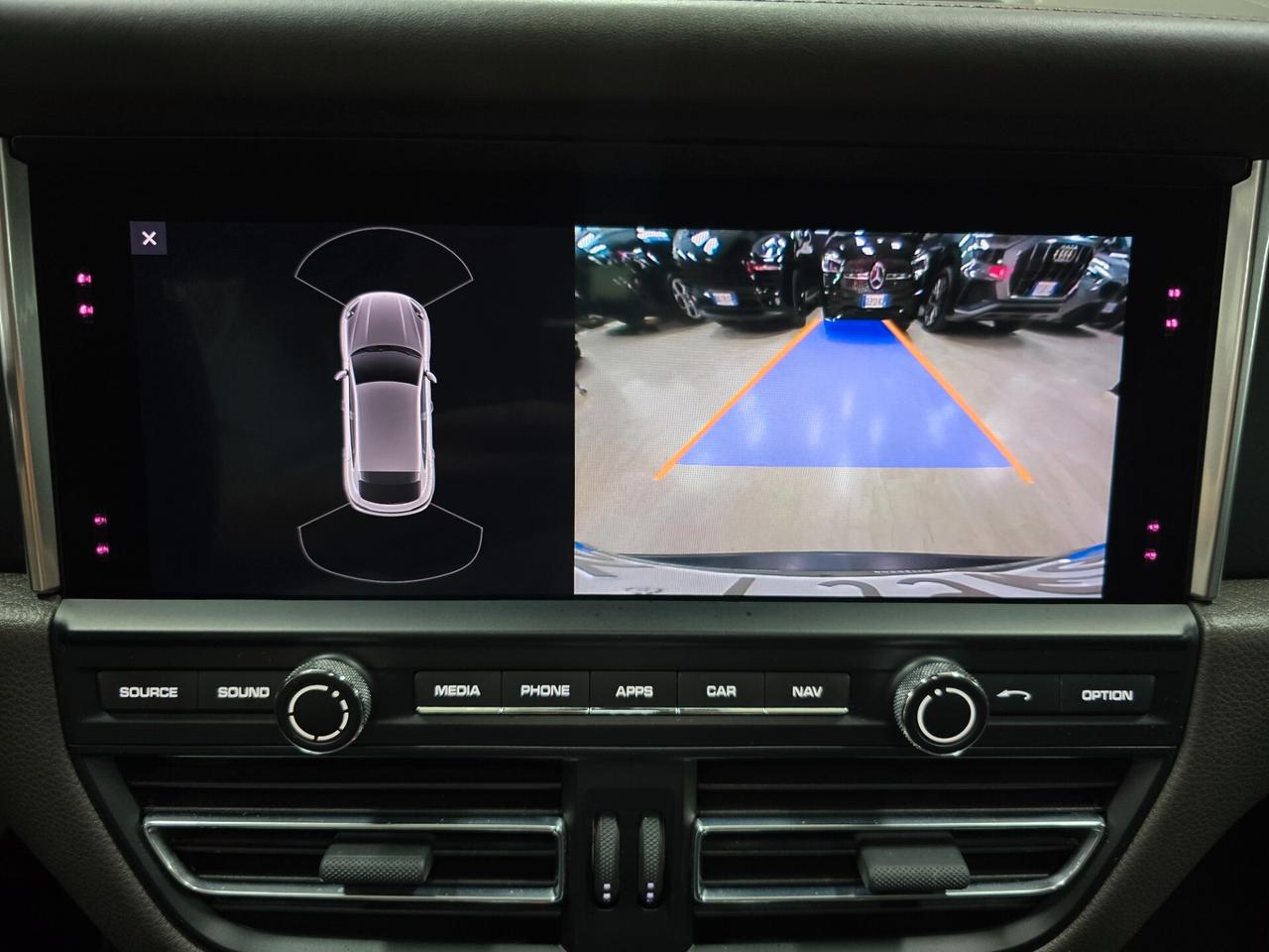 Porsche Macan 2.0 (Tetto panorama)