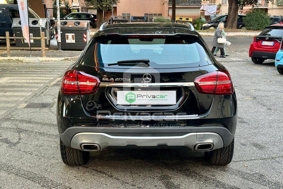 MERCEDES GLA 200 d Automatic Sport