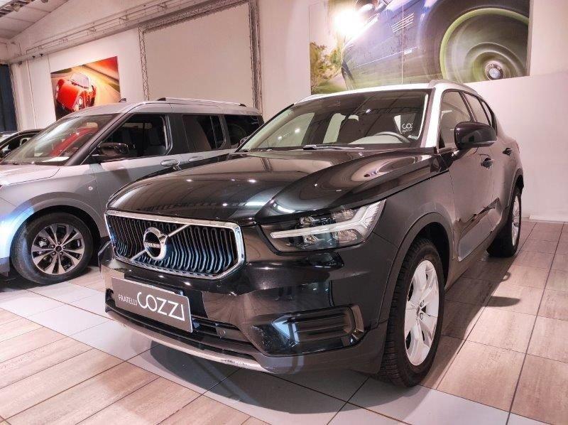 Volvo XC40 (2017-->) T2 Momentum