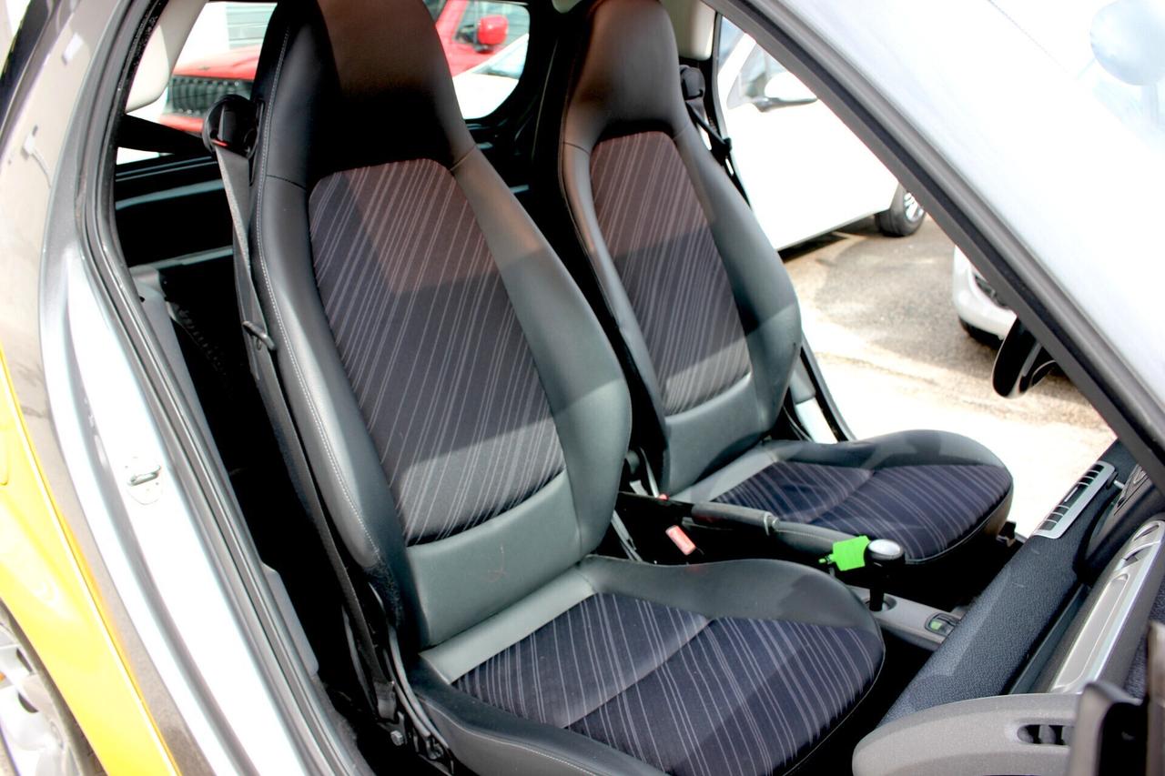 smart forTwo 1.0 mhd Pulse 71cv SERVOSTERZO MIX PELLE GARANZIA 12 MESI KM REALI CERTIFICATI