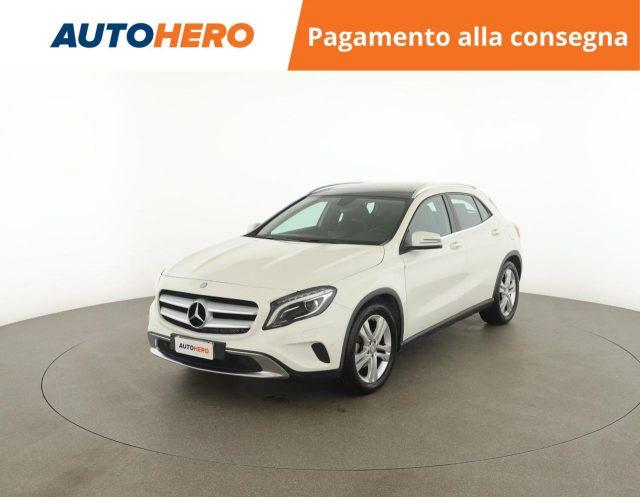 MERCEDES-BENZ GLA 200 Sport