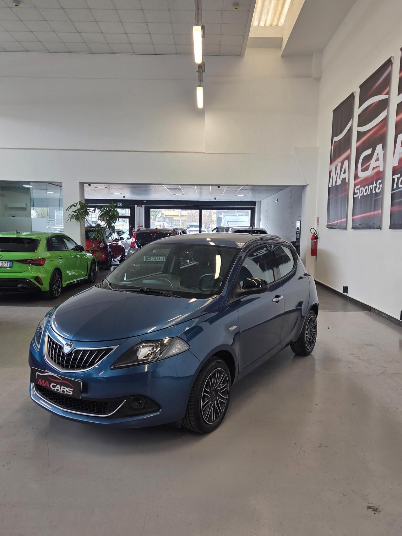 Lancia Ypsilon 1.0 FireFly 5 porte S&S Hybrid Ecochic Gold