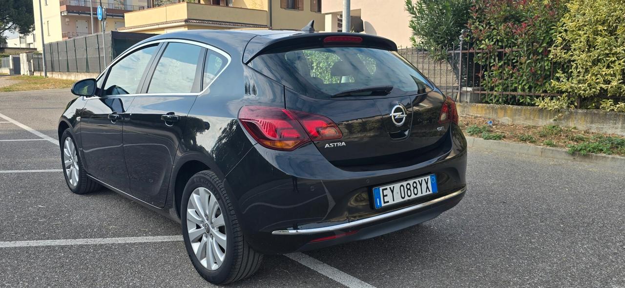 Opel Astra 1.6 CDTI 136CV EcoFLEX S&S 5 porte Cosmo