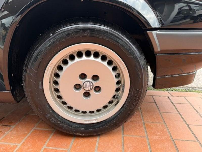 Alfa Romeo 75 2.0i Twin Spark