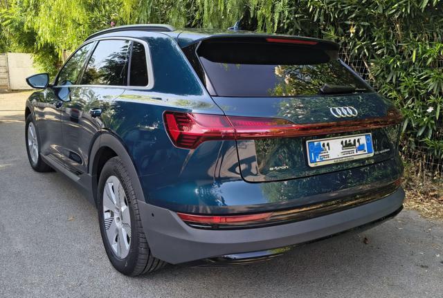 AUDI e-tron 55 quattro