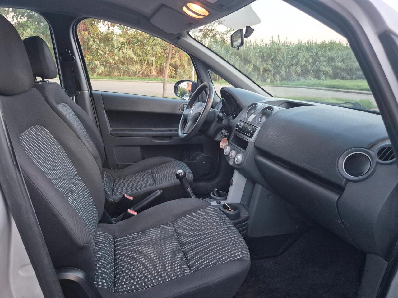 Mitsubishi Colt 1.1 12V 5p. GPL Inform