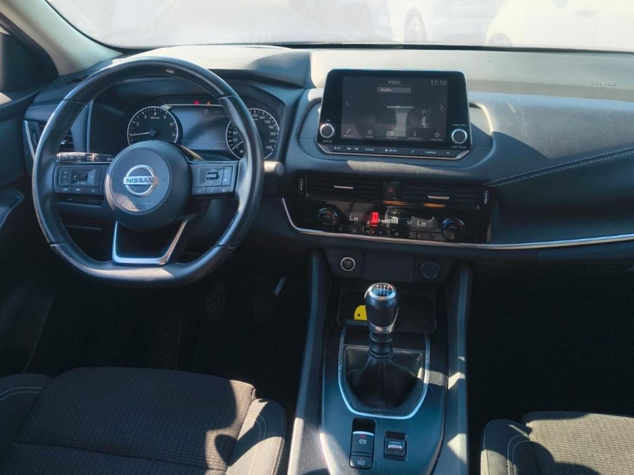 Nissan Qashqai MHEV 140 CV Business