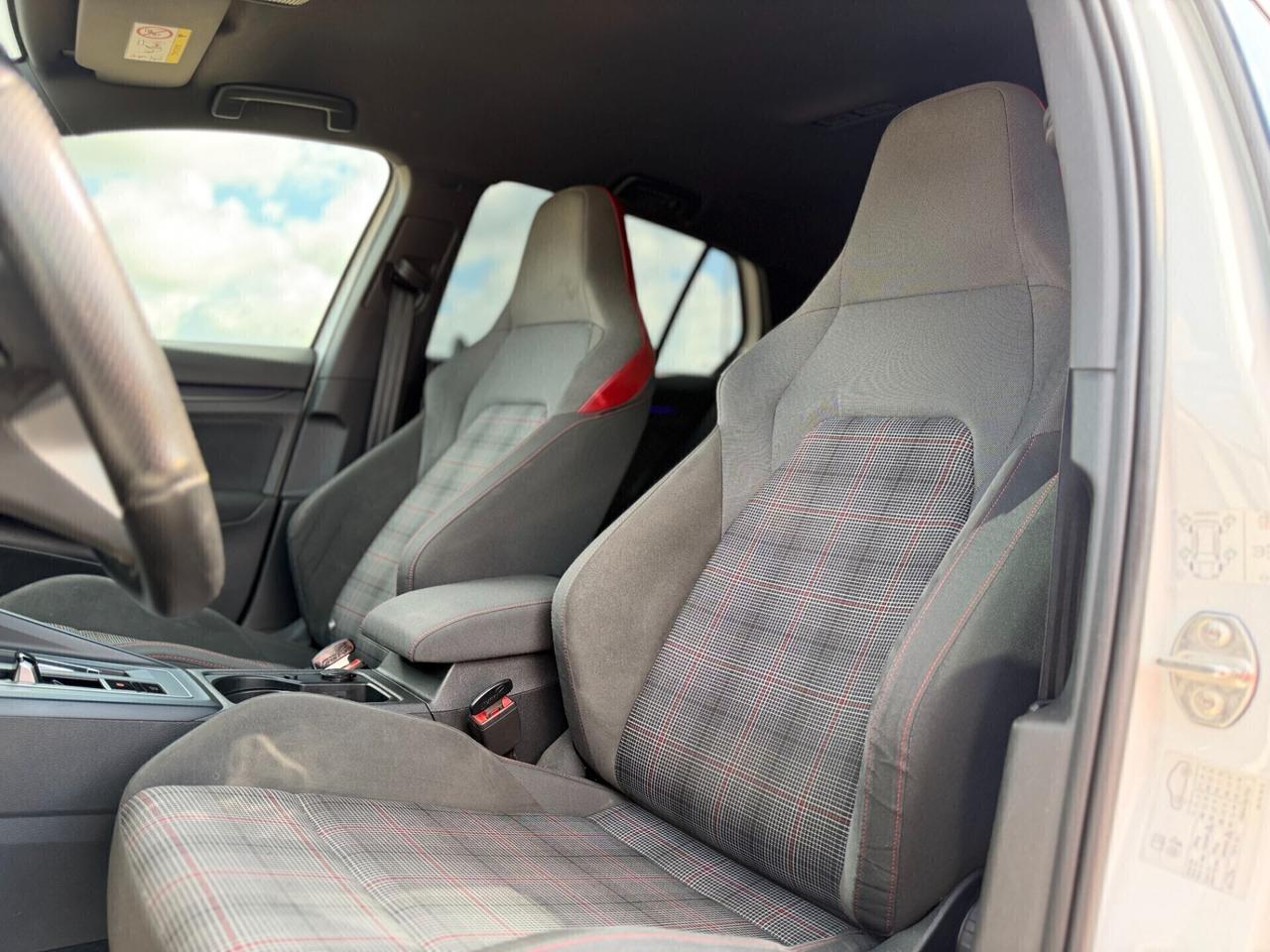 Volkswagen Golf 8 GTI DSG 245cv Led*Carplay*64.000 km