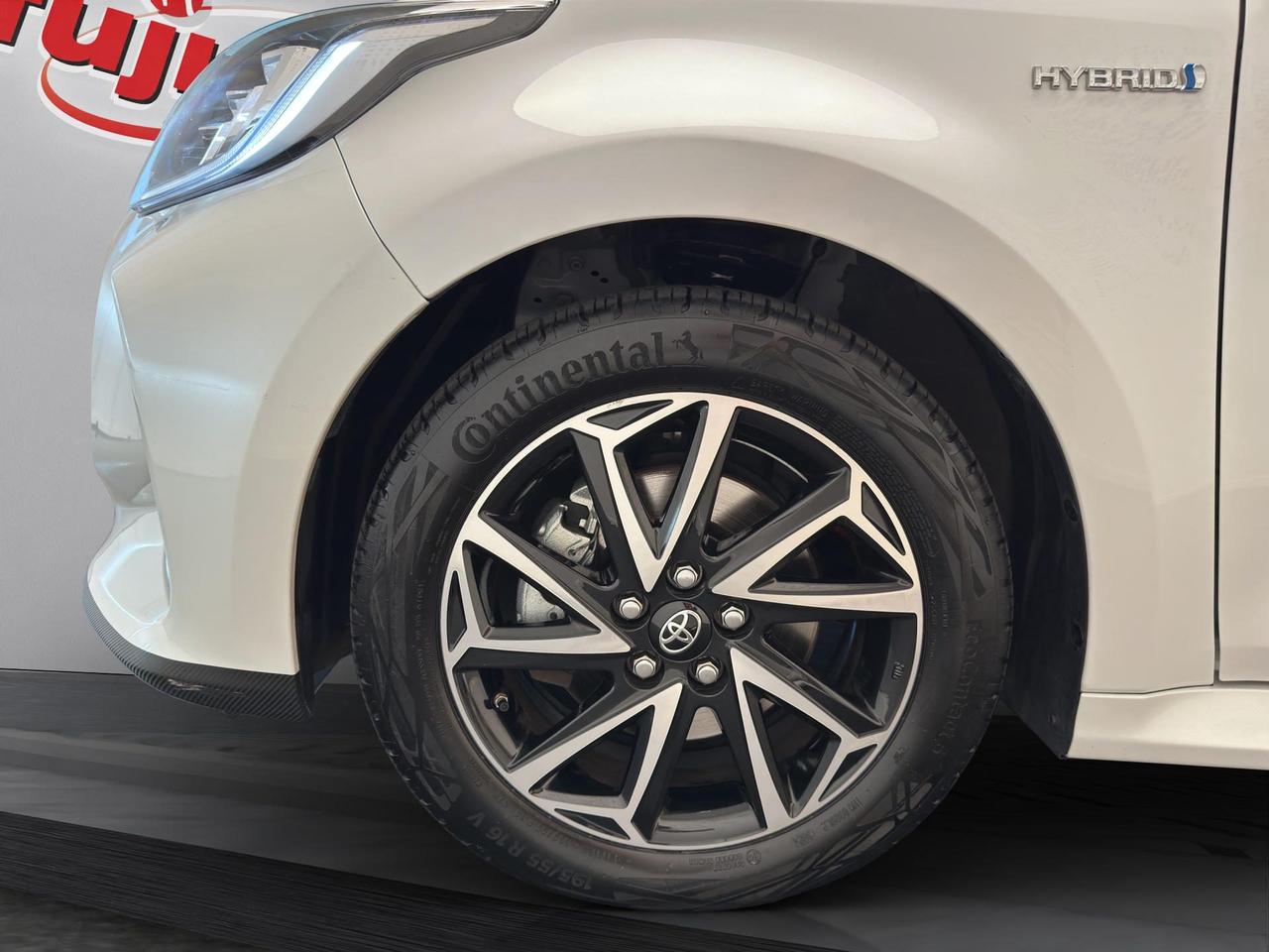 Toyota Yaris 1.5h E-CVT Style