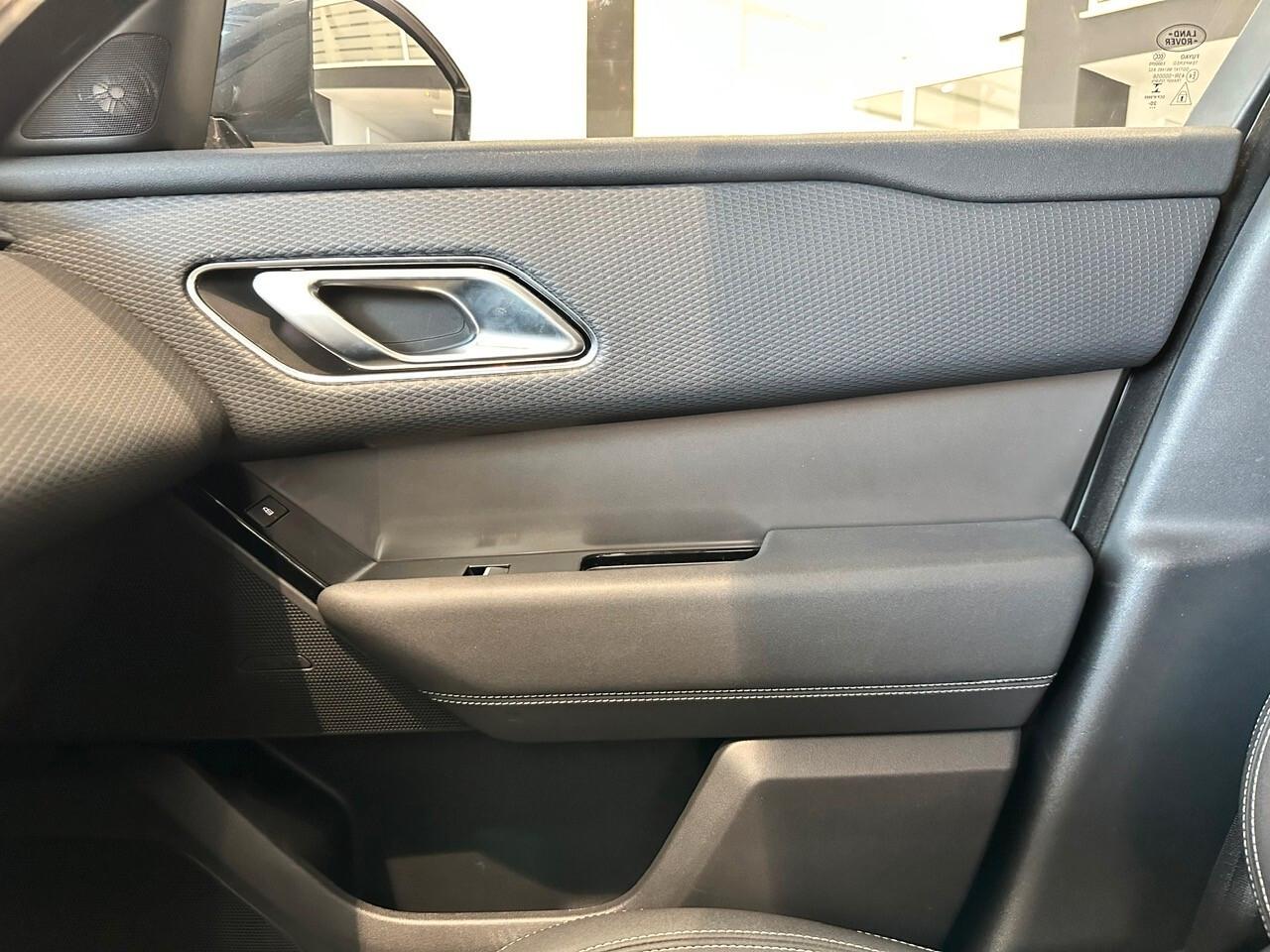 Range Rover Velar 2.0D I4 204 CV R-Dynamic HSE 2021