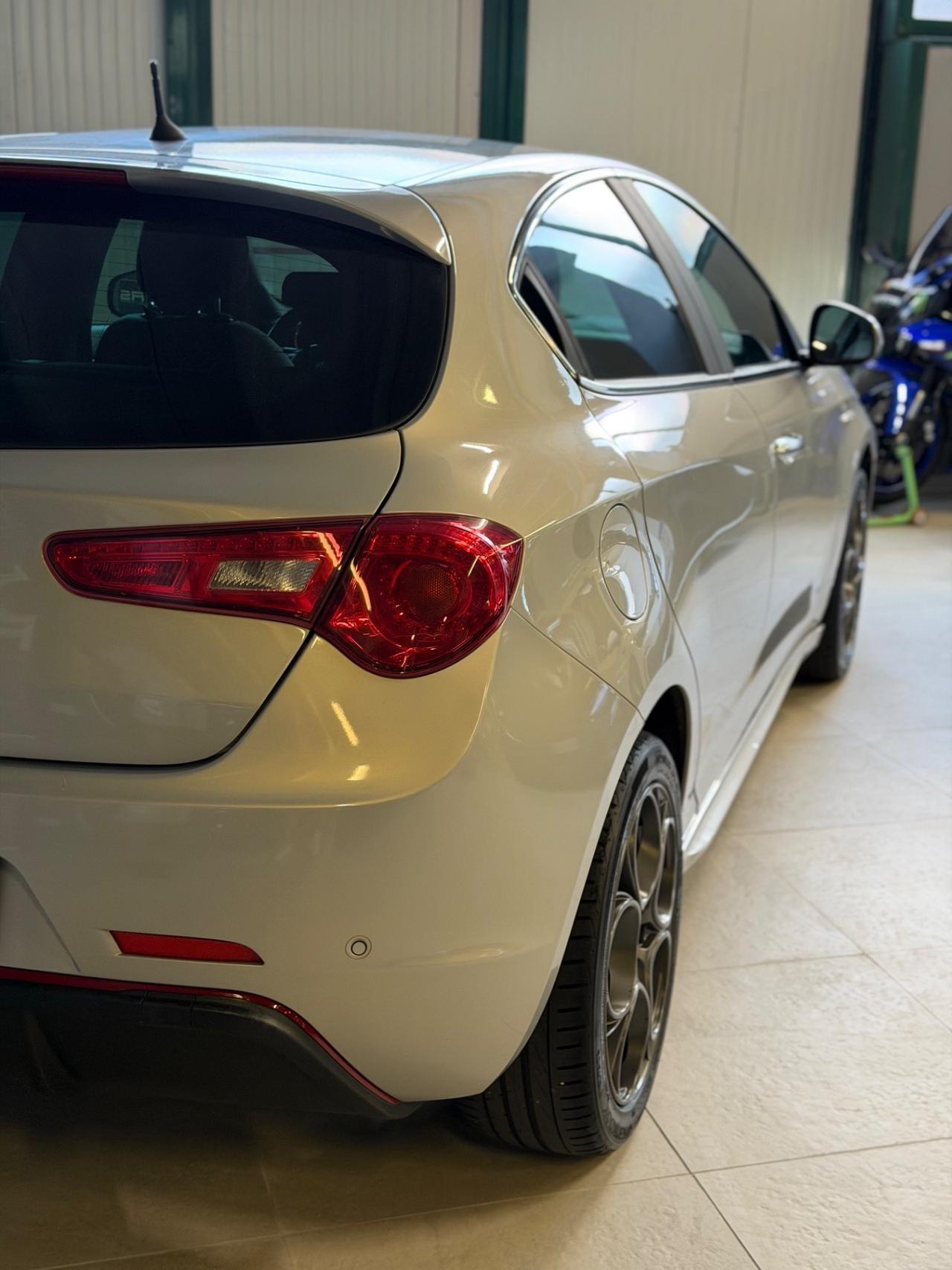 Alfa Romeo GIULIETTA 1.6 JTDm-2 105 CV EXCLUSIVE KMCERT