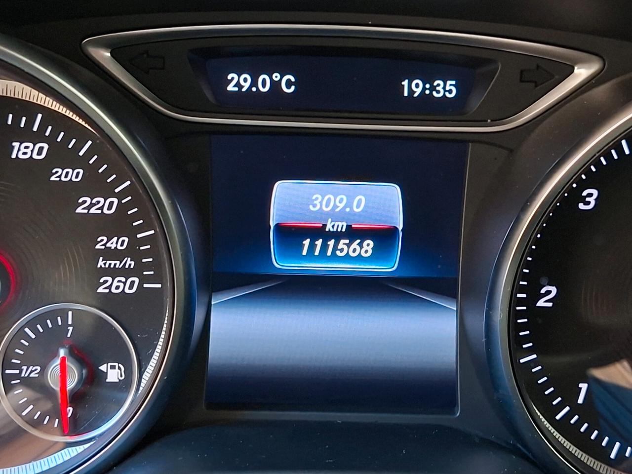 Mercedes-benz CLA 180 d Automatic Premium