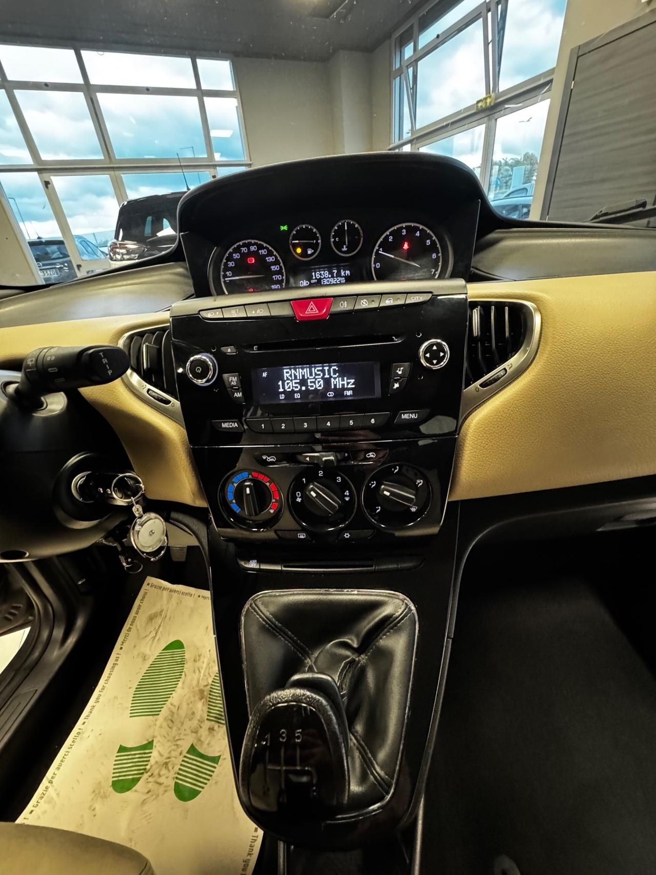 LANCIA YPSILON 900 T AIR METANO GOLD