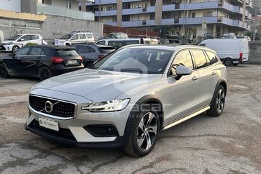 VOLVO V60 Cross Country D4 AWD Geartronic Business Plus