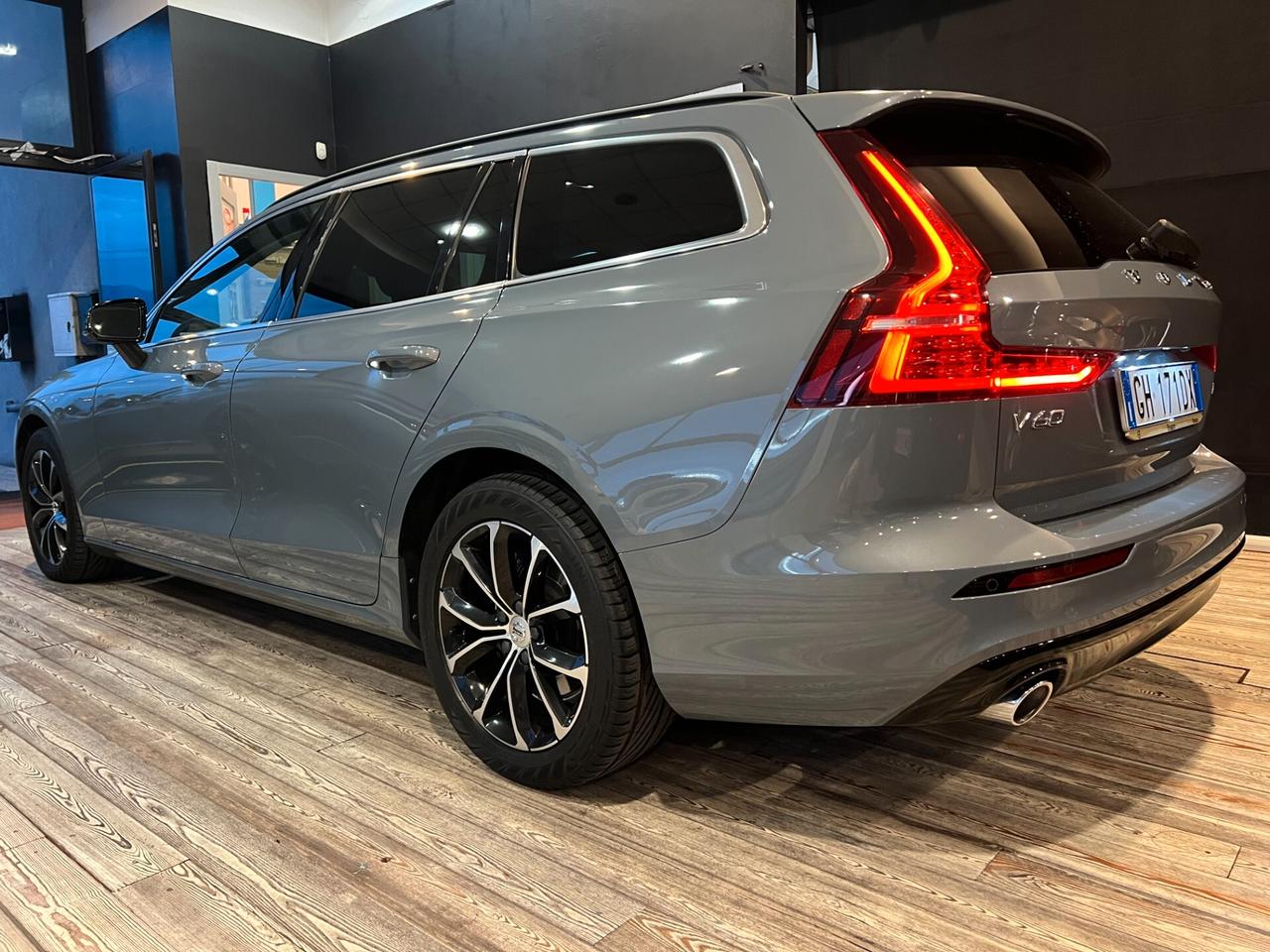 Volvo V60 MILD HYBRID / UNIPROP