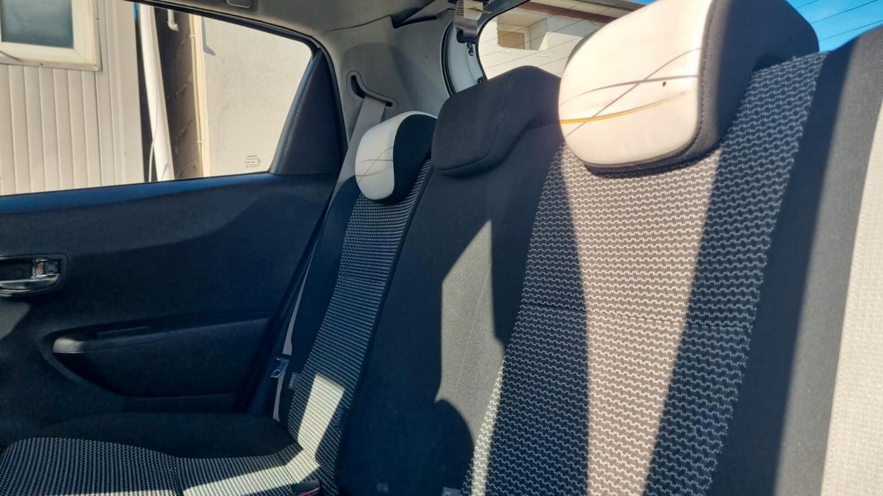 Toyota Yaris 1.4 D-4D 5 porte Lounge 90CV-66KW