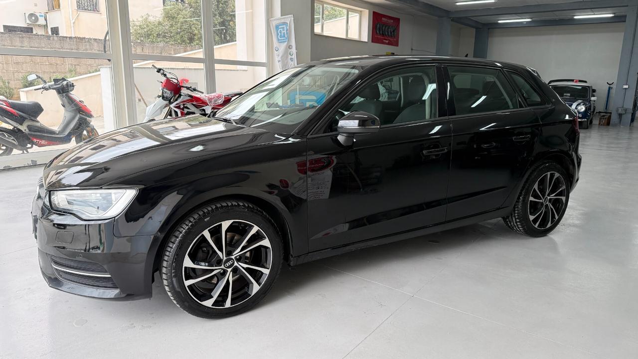 Audi A3 SPB 1.6 TDI 105 CV CR Ambition