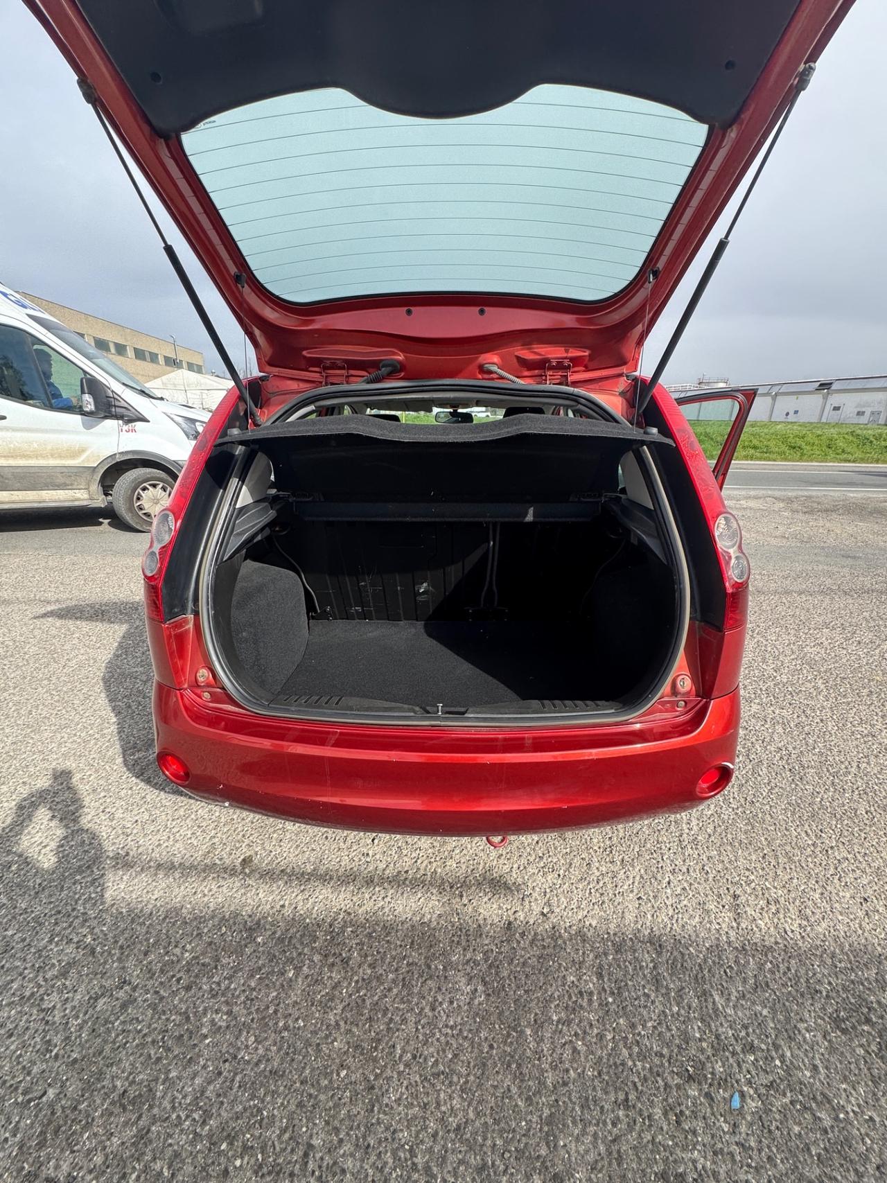 Ford Fiesta 1.4 TDCi 5p. Ghia