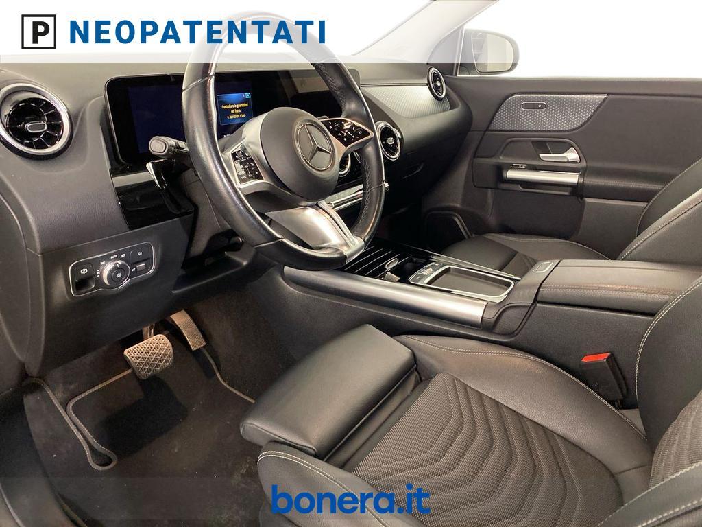 Mercedes GLA 180 180 D Progressive Advanced 8G-DCT