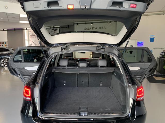 MERCEDES-BENZ GLC 220 d 4Matic Premium Plus AMG-LINE