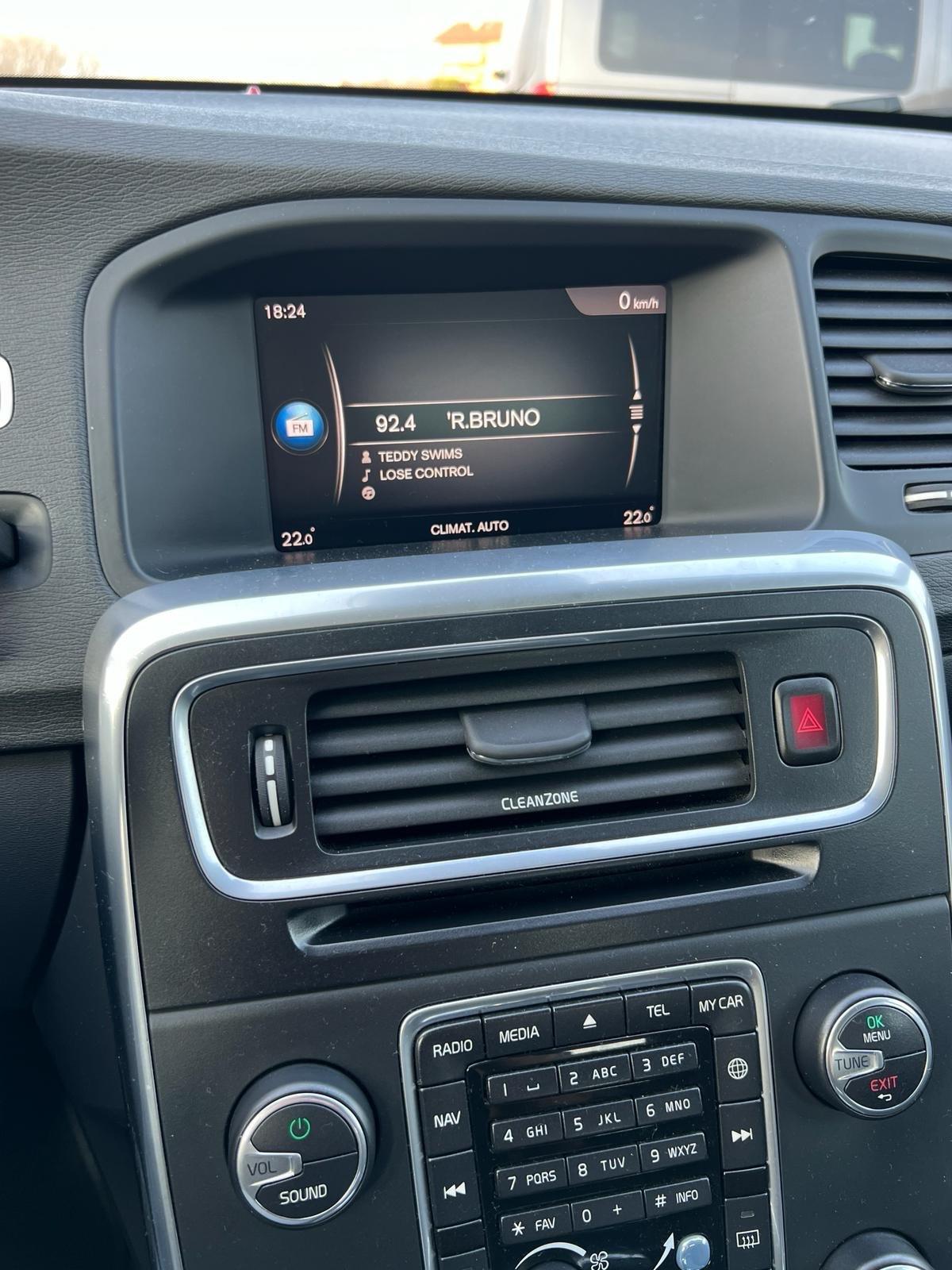 VOLVO V 60 SW 2.0 DIESEL ANNO 2018