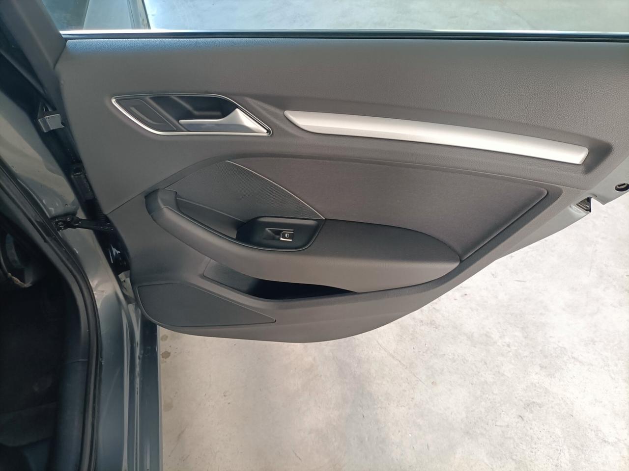 Audi A3 SPB 1.6 TDI CV 110 clean diesel Business 07/2015