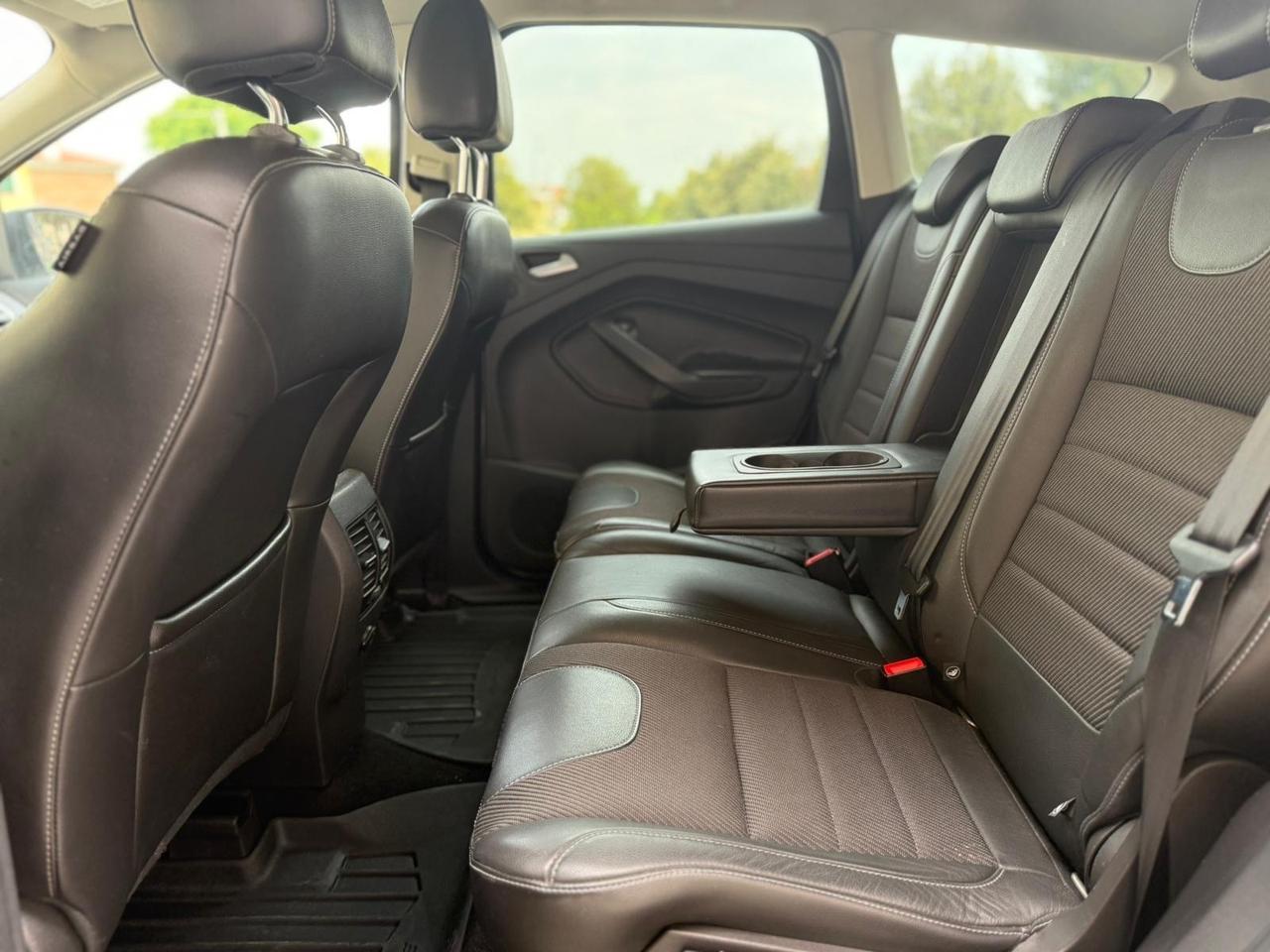 Ford Kuga 2.0 TDCI 140 CV 4WD Titanium