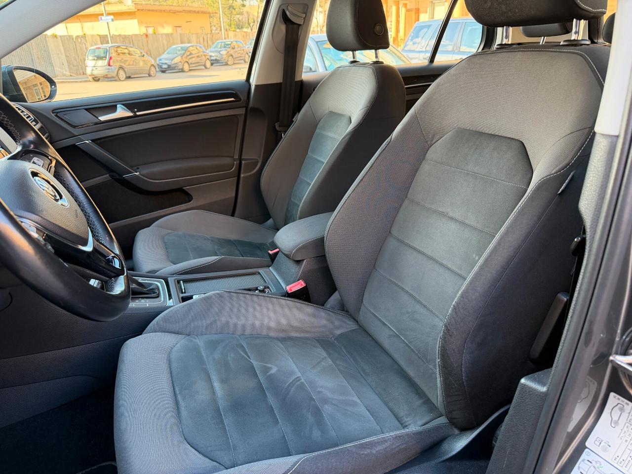 Volkswagen Golf 1.6 TDI 115 CV 5p. Highline BlueMotion Technology