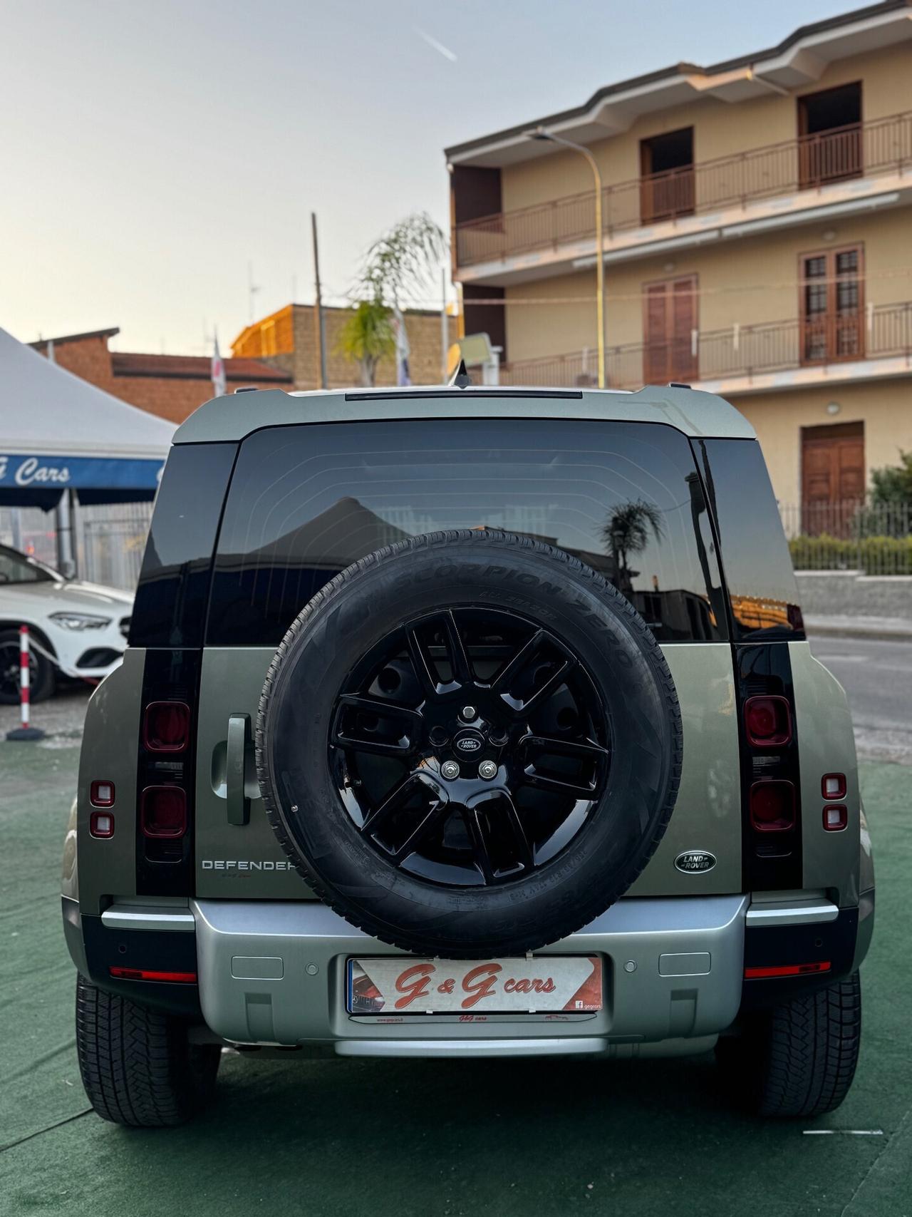 Land Rover Defender 110 3.0D I6 200 CV Tetto X-Dynamic SE