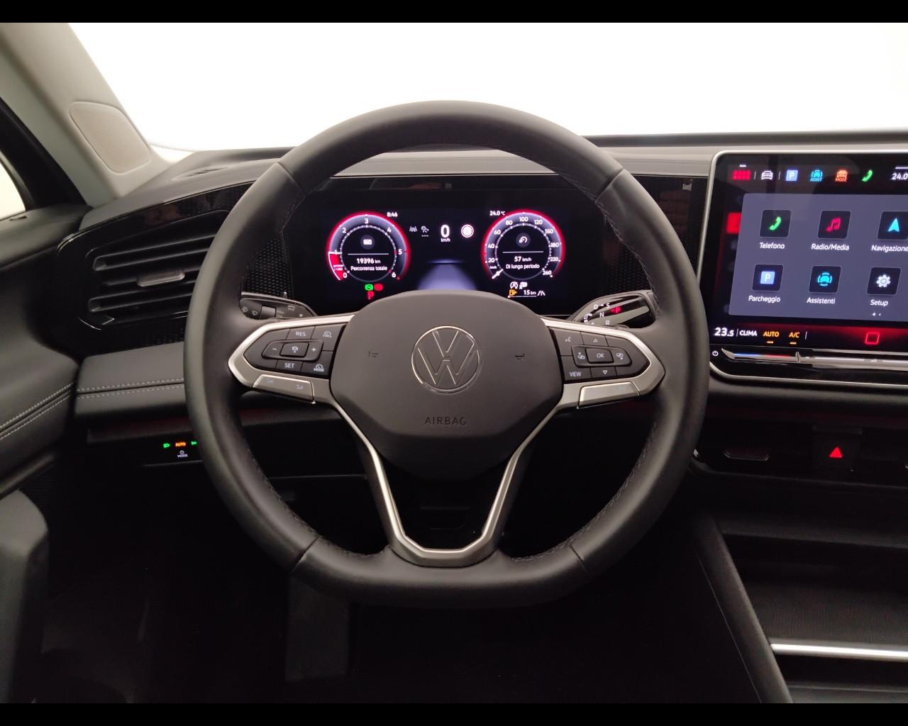 VOLKSWAGEN Tiguan III 2024 - Tiguan 2.0 tdi Life 150cv dsg