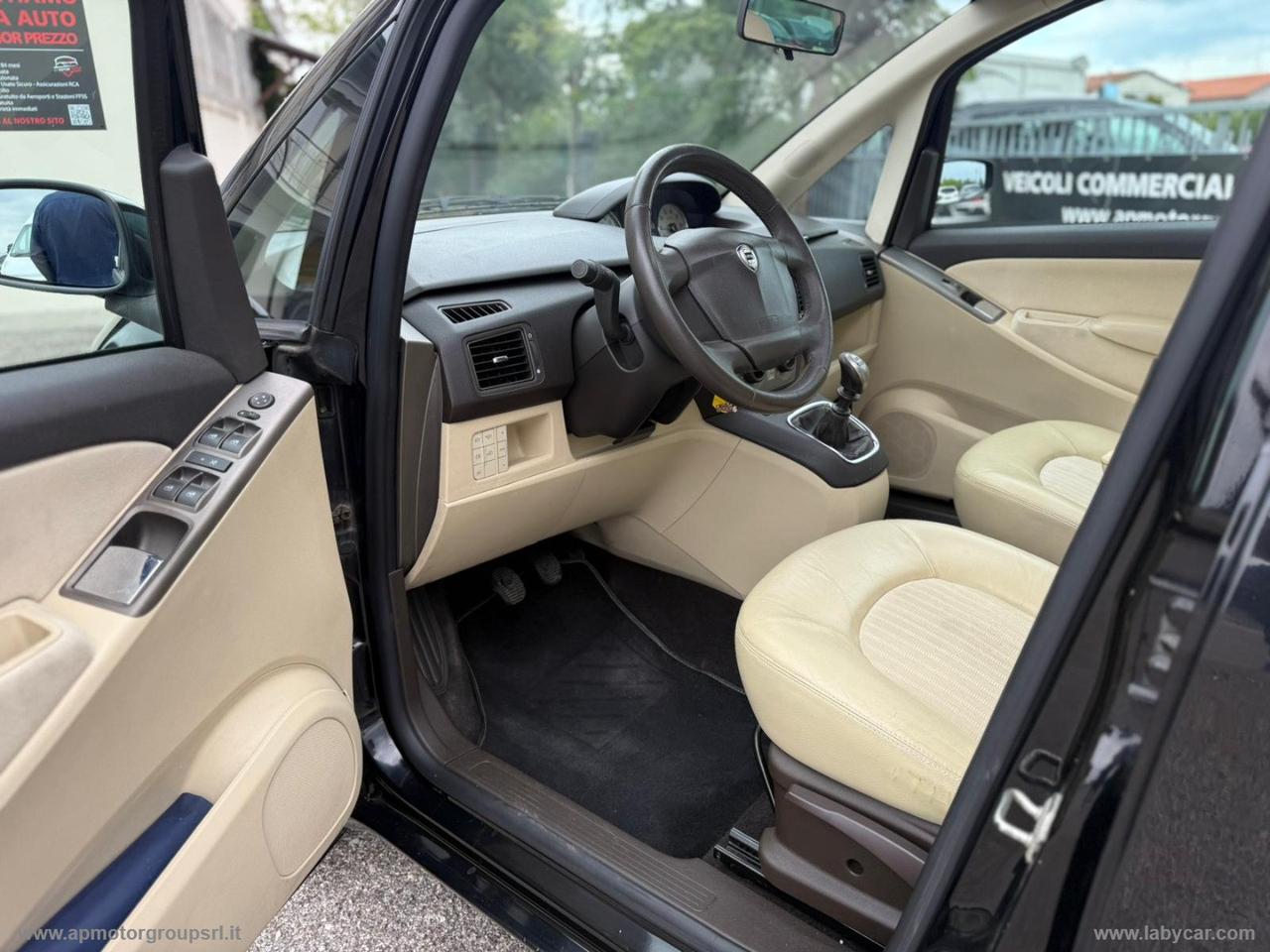 LANCIA Musa 1.4 16V Platino Plus